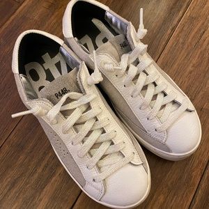 P448 Sneakers - size 37 (US size 7 - 7 1/2)